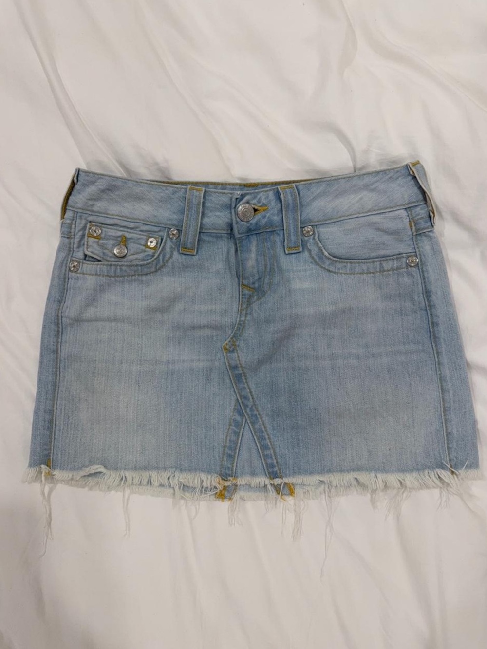Authentic True religion light wash denim skirt size 27